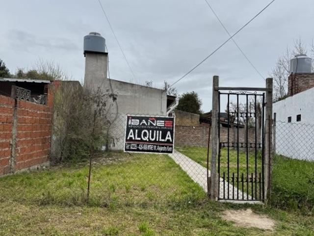 CASA DE UNA HABITACION A 200 M DE LA ESTACION