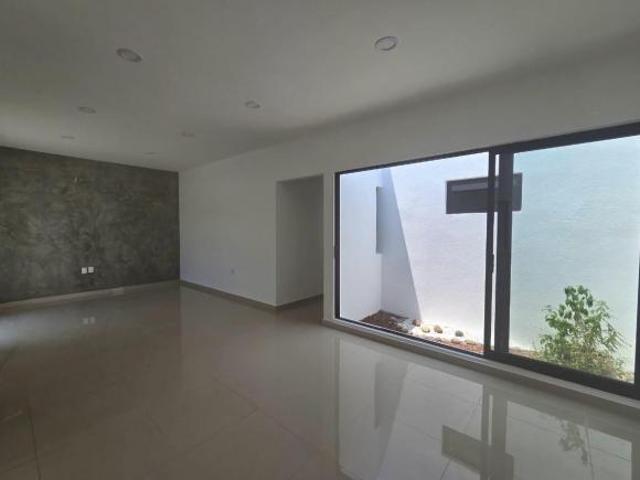 CASA de UNA PLANTA en Fraccionamiento Lomas del Mediterráneo
