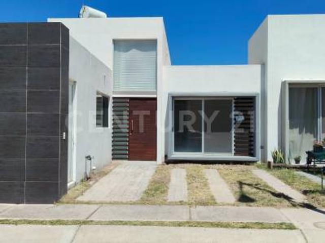 Casa de una planta en Renta en Condominio Marcellana
