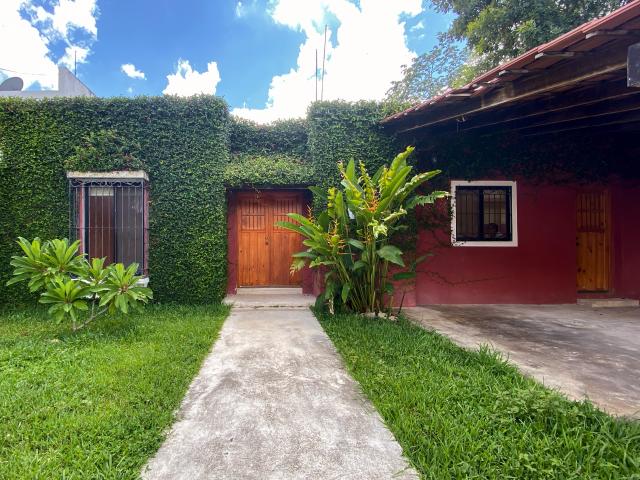 Casa de Una Planta en Renta en Chichi Suárez