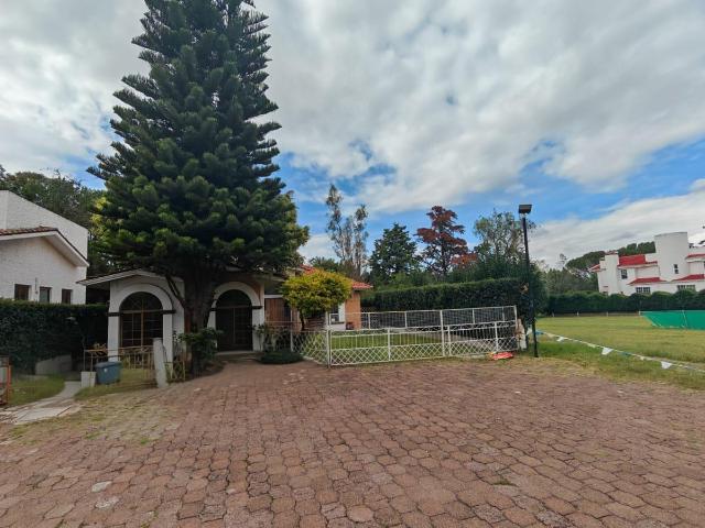 Casa de Una Planta en Renta en Club de Golf San Gil – 3 Recámaras con Baño Propio