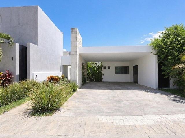 Casa de Una Planta en Renta en Soluna, Temozón Norte