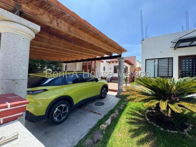 ¡Casa de Una Planta en Tequisquiapan! 3 Recámaras + Jardín | Totalmente Equipada