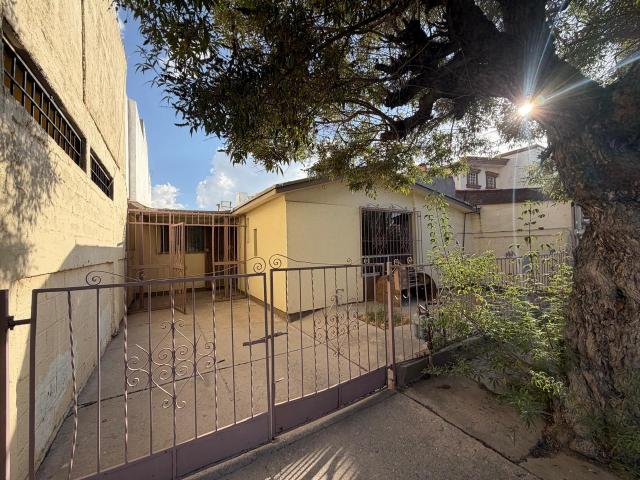 CASA DE UNA PLANTA EN VENTA EN FRACC. VILLAHERMOSA