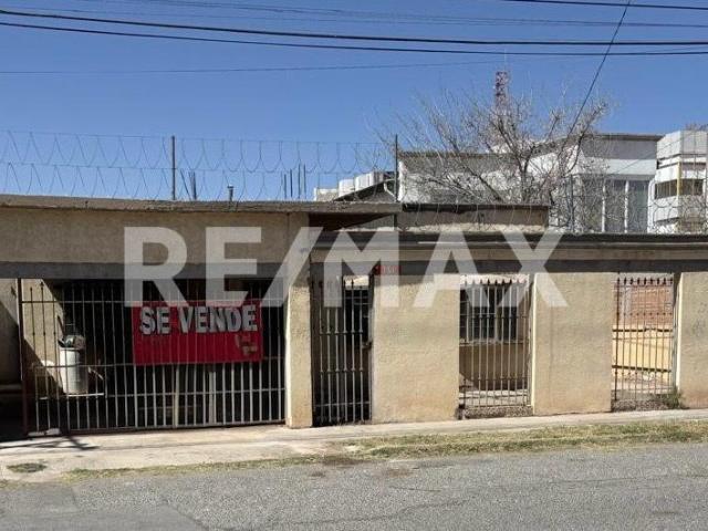 CASA DE UNA PLANTA EN VENTA EN LOS NOGALES