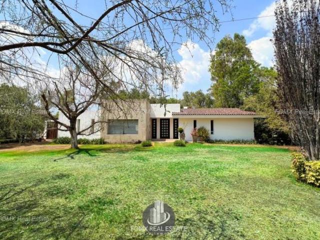 Casa de una planta en venta en La Herradura