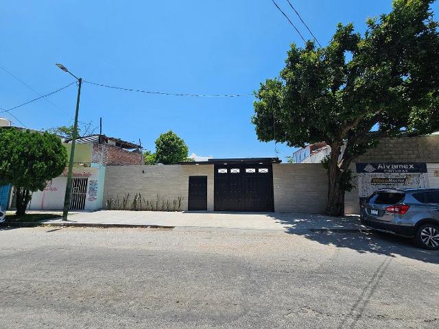Casa de una solo nivel en renta