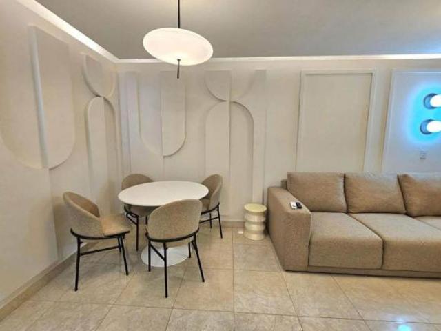 CASA DE VENTA EN CHULAVISTA $2,500,000 lxn
