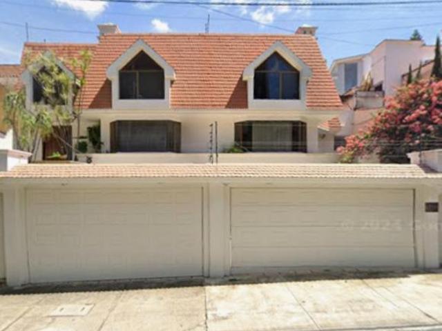CASA DE VENTA EN JALISCO ZAPOPAN AVENIDA NACIONES UNIDAS LOMAS REAL