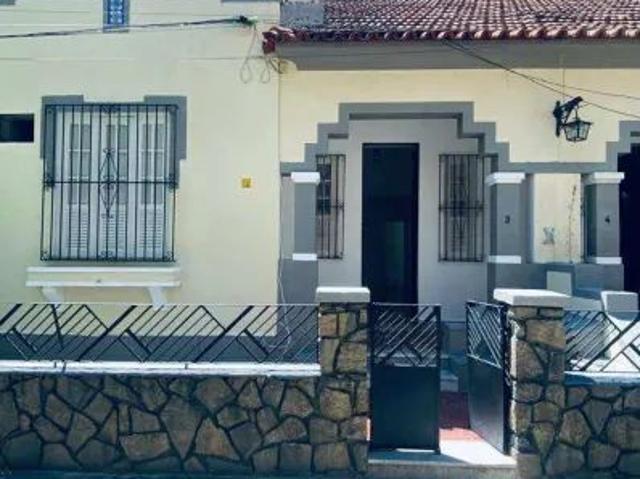 Casa de Vila com 2 Quartos para alugar, 75m² Vila Isabel