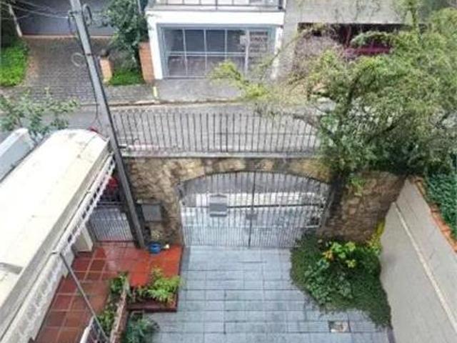 Casa de vila com 4 quartos à venda em Sumarezinho SP
