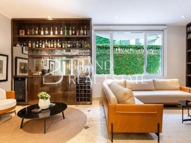 Casa de vila com 786 m², 4 quartos sendo 4 suítes à venda no Jardim Guedala