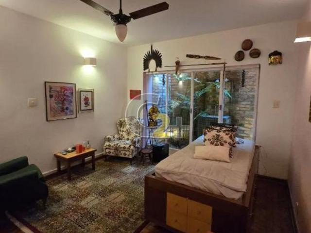 Casa de Vila á venda em Perdizes, 4 quartos, 5 vagas de garagem