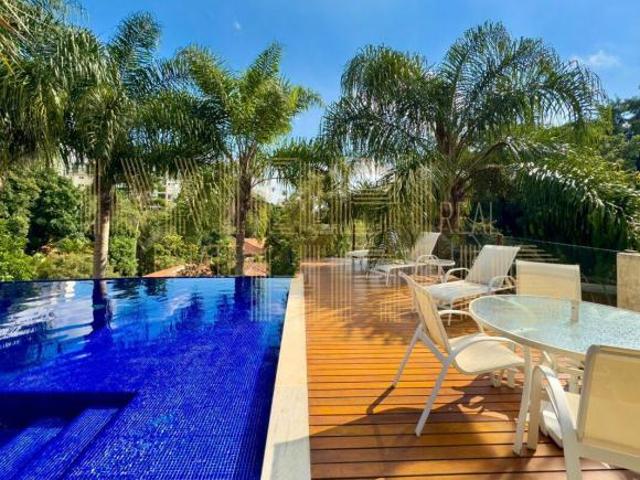 Casa de vila à venda no Alto da Boa Vista | 4 quartos / 4 suítes
