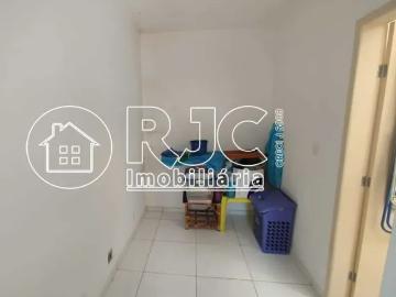 Casa de vila duplex, 04 quartos e 1 vaga de garagem
