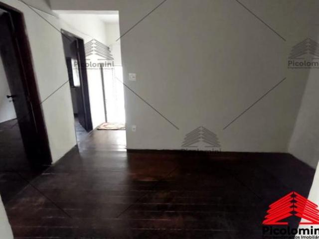 Casa de Vila no Brás com 70 Metros, 3 Dormitórios, Sala 2 Ambientes, 1 Banheiro, depósito no Subsolo