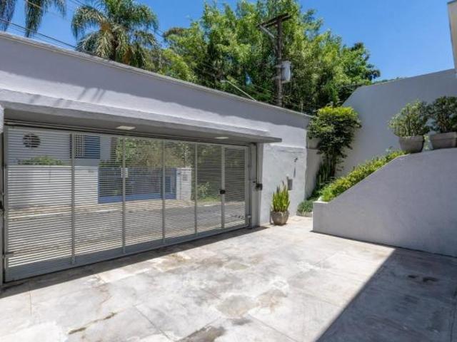 Casa de vila para venda com 4 quartos, 240m²