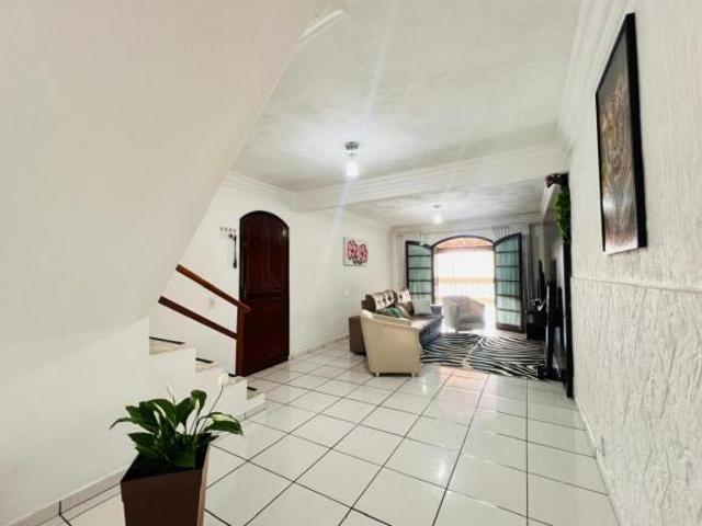 Casa de vila para venda em Vila Mercedes com 2 quartos, sendo 2 suítes, 230m²
