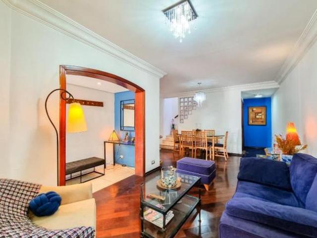 Casa de vila para venda em Vila Olímpia com 4 quartos, sendo 1 suíte, 111m²