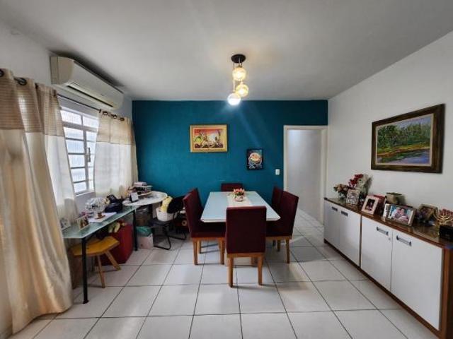 Casa de vila para venda em Vila Jaguara com 4 quartos, sendo 1 suíte, 195m²