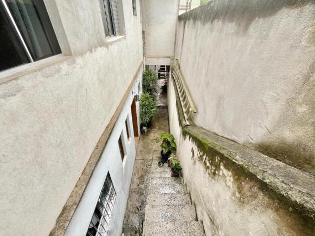 Casa de vila para venda em Jardim Kika com 3 quartos, 200m²