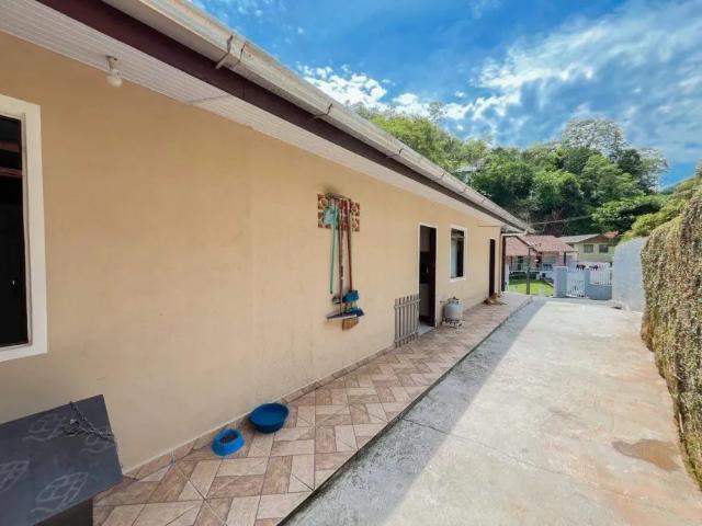 Casa de 04 dormitórios com boa localização no Progresso I Cadore Imóveis