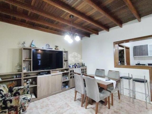 Casa de 05 dormitórios com153m² privativos no Cinco Colônias bairro Harmonia em Canoas