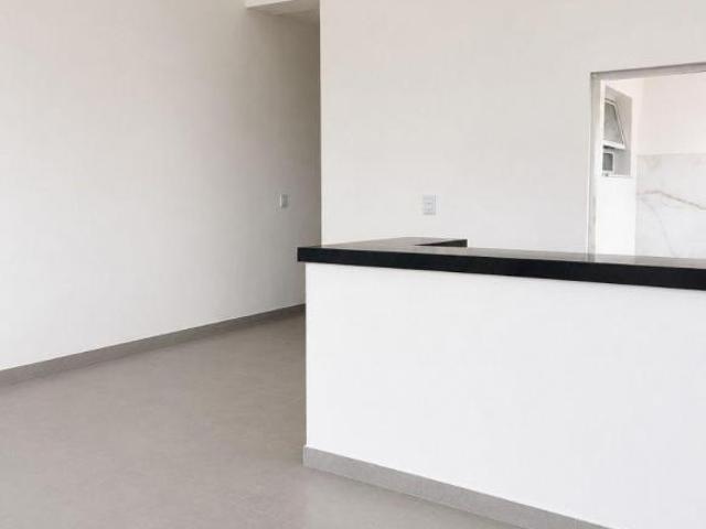 CASA DE 03 DORMITÓRIOS NO CAUCAIA HOME CLUB | R$ 740 mil