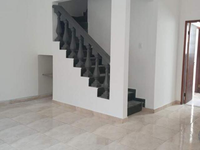 Casa de 03 quartos, 01 vaga no Santa Mônica | Cód.: 4155