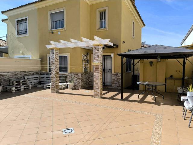 Casa de 140 m2 en venta Málaga, España