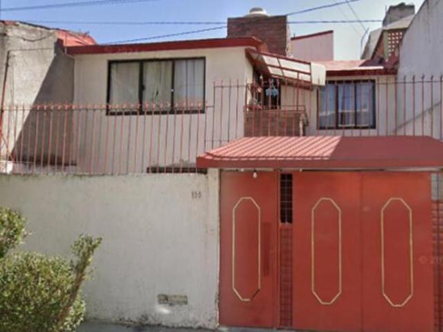 Casa de 140 m² con 3 recámaras en venta en Unidad Victoria