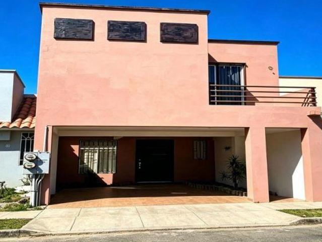 Casa de 140 m² con 3 recámaras en venta en Ribera del Bosque TIJUANA B.C