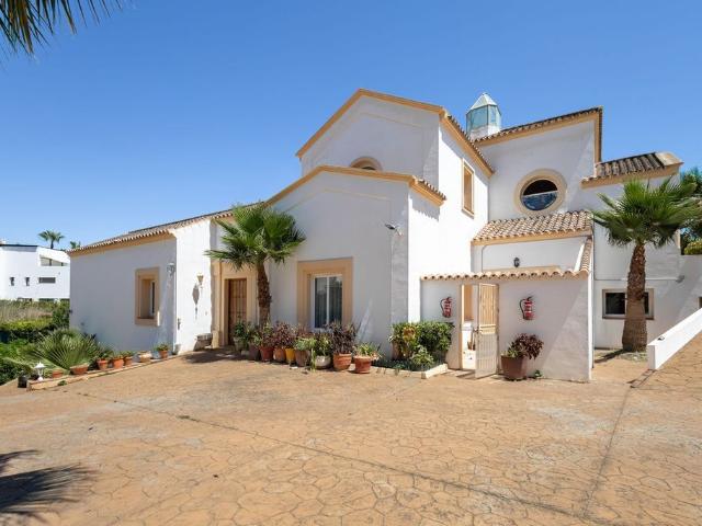 Casa de 1425 m2 en venta El Paraíso, Andalucía