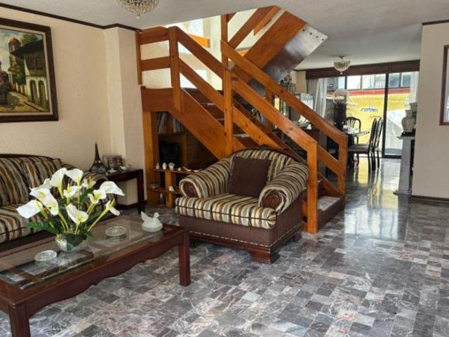 Casa de 142 m² con 4 recámaras en venta en Los Girasoles