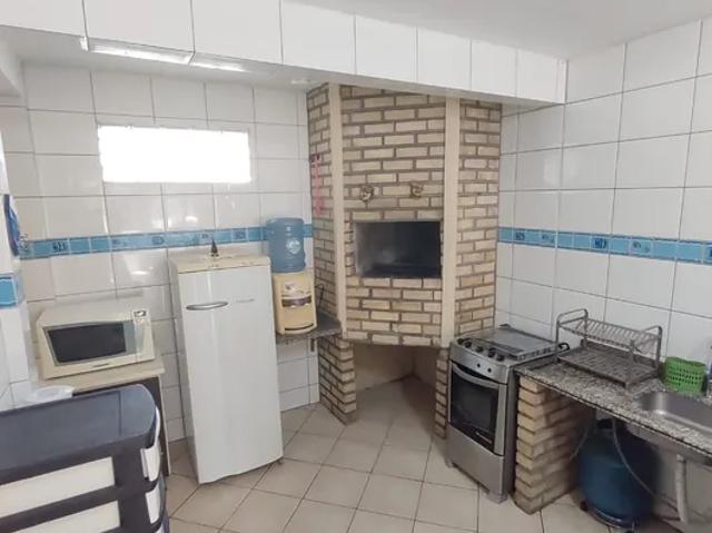 Casa de 144 metros quadrados no bairro Armação com 5 quartos