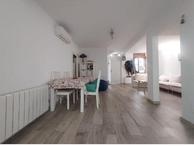 Casa de 145 m2 en venta Barcelona, Cataluña