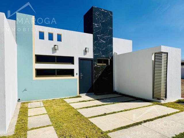Casa de 148m2 de terreno/ 3 recamaras/ 2 ba?os, proyecto de ampliaci?n