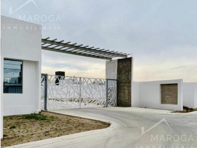 Casa de 148m2 de terreno/ 3 recamaras/ 2 baños, proyecto de ampliación
