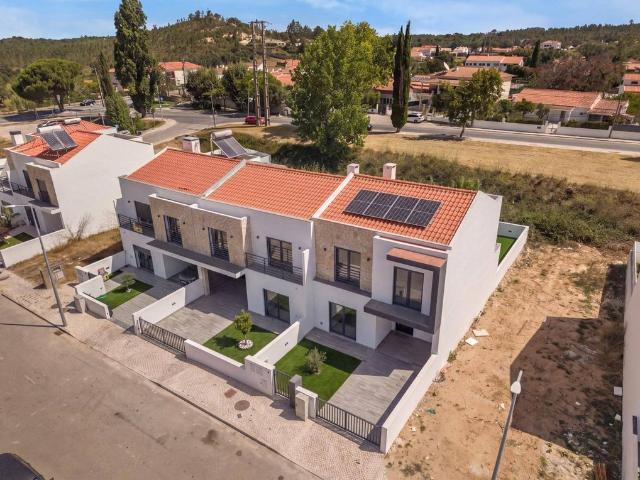 Casa de 153 m² à venda Sesimbra, Portugal
