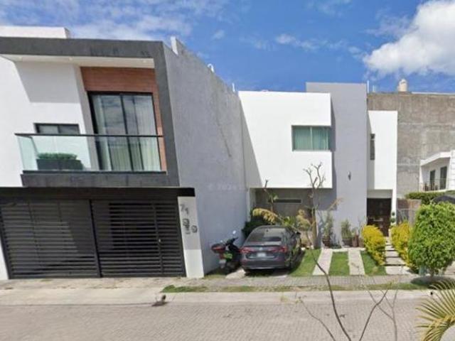 Casa de 150 m² con 3 recámaras en venta en Nayarabastos