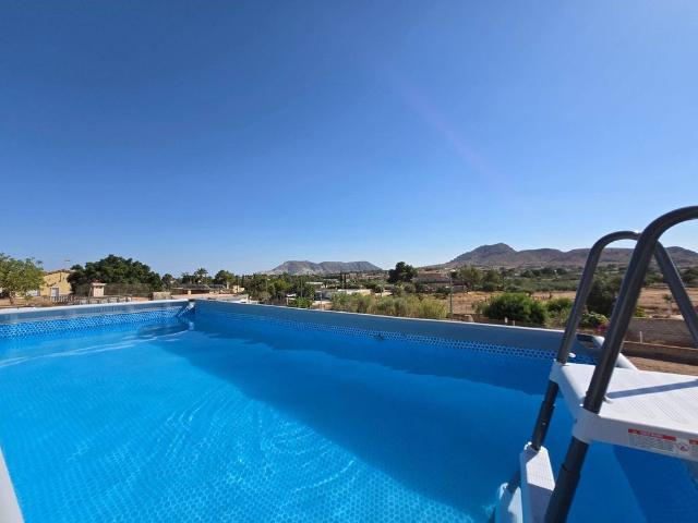 Casa de 156 m2 en alquiler Alicante, España
