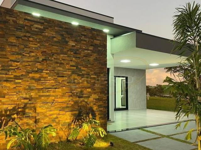 Casa de 159m², c/ 3 dorms, sendo 1 suíte, no Rivera de Santa Cristina III