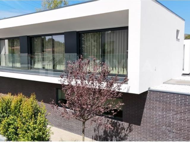 Casa de 160 m² à venda Caminha, Viana do Castelo