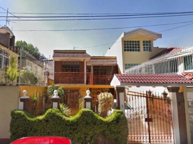 Casa de 160 m² con 4 recámaras en venta en INPI Picos