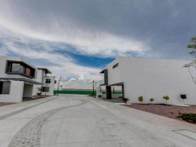 Casa de 160 m² con 4 recámaras en venta en Punta del Cielo