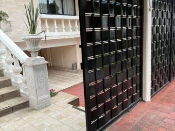 Casa de 160 m² con 3 recámaras en venta en Paseos de Taxqueña