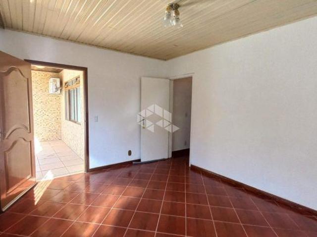 casa de 160m² com 3 dormitórios e 3 vagas no bairro Ipanema