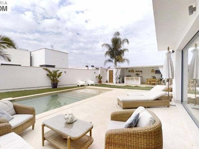 Casa de 167 m2 en venta Alhaurín de la Torre, España
