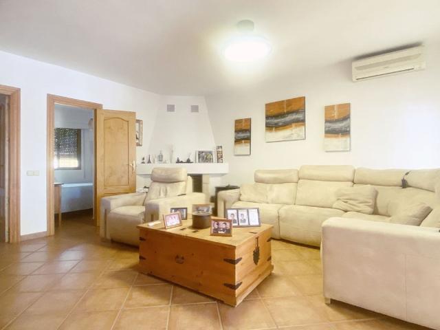 Casa de 167 m2 en venta Elviria, Andalucía