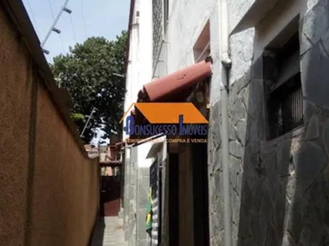 Casa de 16 quartos no bairro Santo André